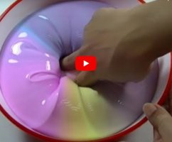 ВИДЕО — Как сделать цветной лизун РАДУГА своими руками | DIY Slime